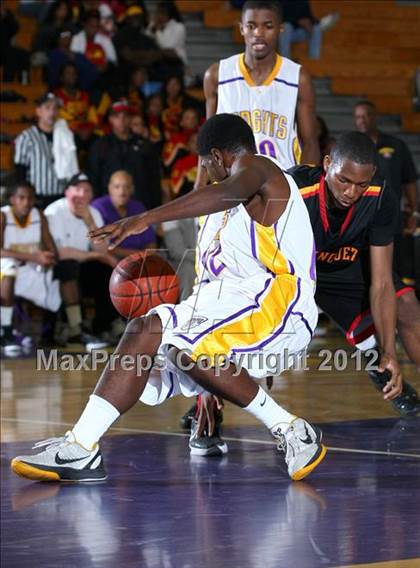 Thumbnail 1 in Dominguez vs. Lynwood photogallery.