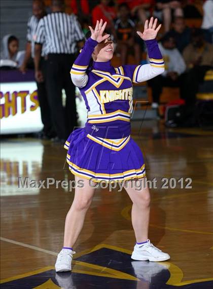 Thumbnail 2 in Dominguez vs. Lynwood photogallery.