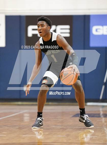 Thumbnail 1 in Long Island Lutheran vs. Bishop Walsh (Metro Classic) photogallery.