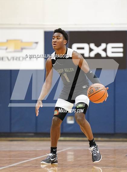 Thumbnail 2 in Long Island Lutheran vs. Bishop Walsh (Metro Classic) photogallery.