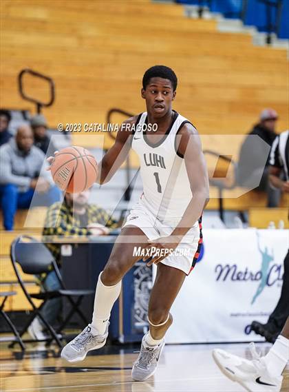 Thumbnail 2 in Long Island Lutheran vs. Bishop Walsh (Metro Classic) photogallery.