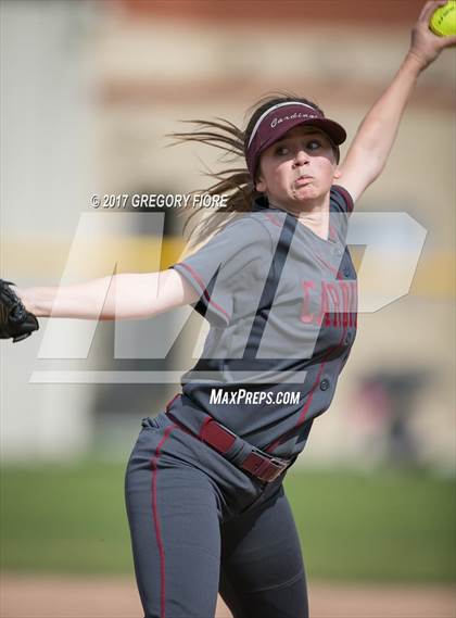Thumbnail 2 in Village Christian vs. Santa Paula photogallery.