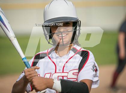 Thumbnail 3 in Village Christian vs. Santa Paula photogallery.