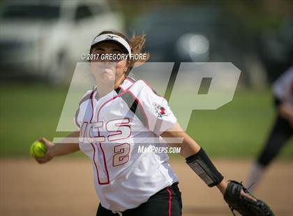 Thumbnail 1 in Village Christian vs. Santa Paula photogallery.