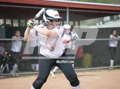 Thumbnail 3 in Village Christian vs. Santa Paula photogallery.