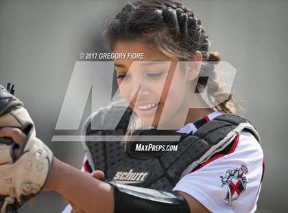 Thumbnail 1 in Village Christian vs. Santa Paula photogallery.