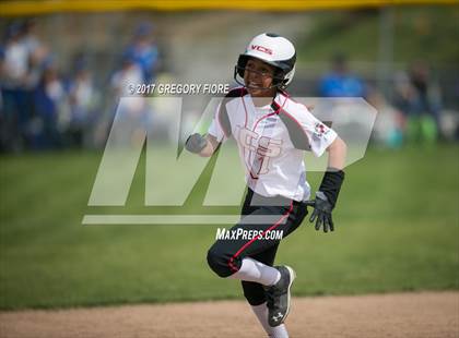 Thumbnail 1 in Village Christian vs. Santa Paula photogallery.
