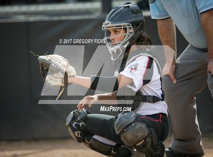 Thumbnail 3 in Village Christian vs. Santa Paula photogallery.