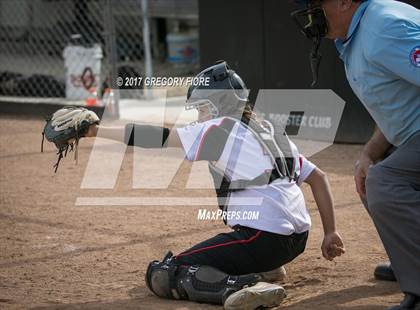 Thumbnail 1 in Village Christian vs. Santa Paula photogallery.
