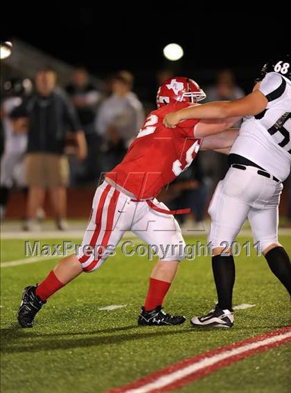 Thumbnail 1 in Howe @ Ponder photogallery.