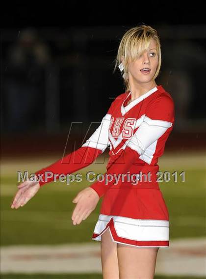 Thumbnail 1 in Howe @ Ponder photogallery.