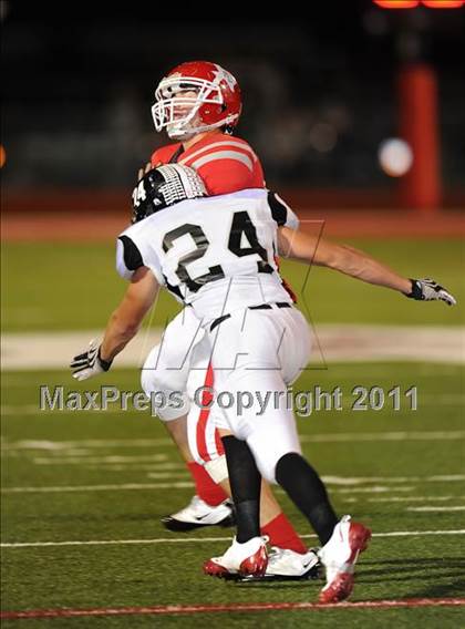 Thumbnail 2 in Howe @ Ponder photogallery.