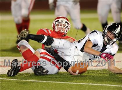 Thumbnail 2 in Howe @ Ponder photogallery.