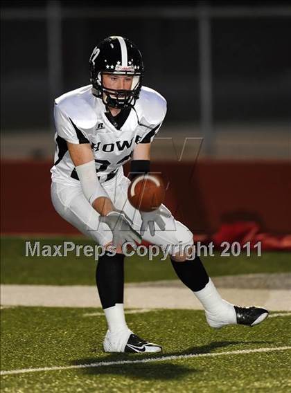 Thumbnail 3 in Howe @ Ponder photogallery.