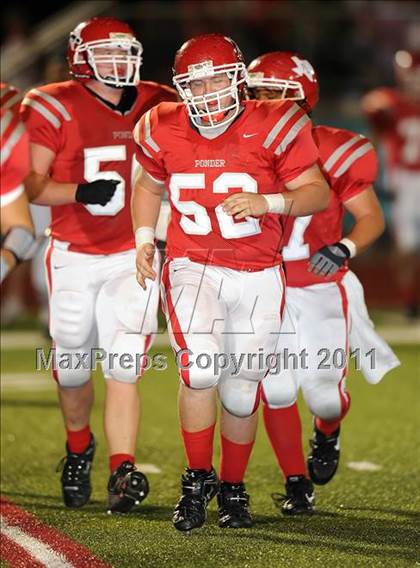 Thumbnail 3 in Howe @ Ponder photogallery.