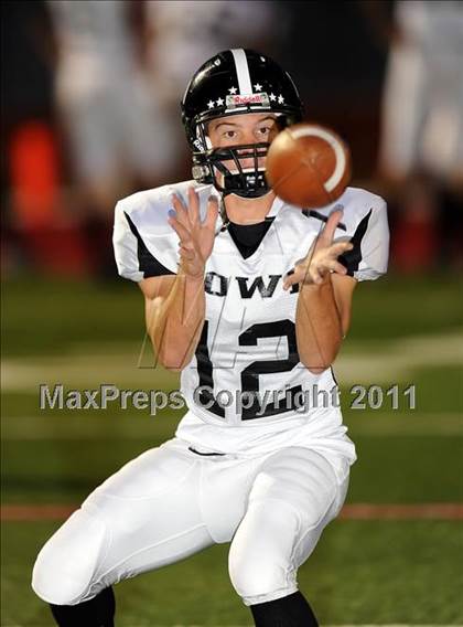 Thumbnail 2 in Howe @ Ponder photogallery.
