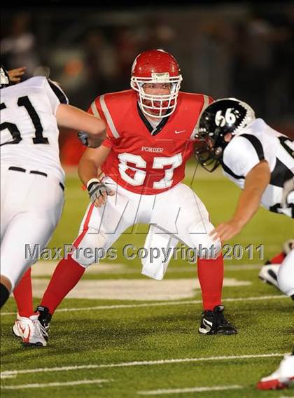 Thumbnail 3 in Howe @ Ponder photogallery.