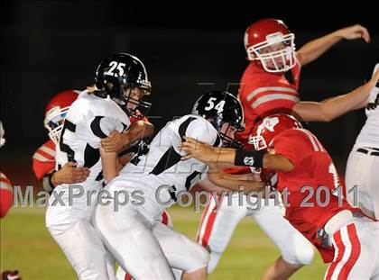 Thumbnail 1 in Howe @ Ponder photogallery.