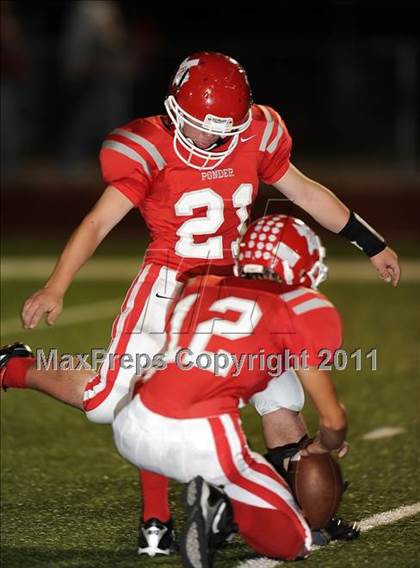 Thumbnail 1 in Howe @ Ponder photogallery.