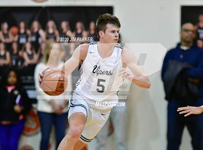 Thumbnail 1 in Leander @ Vandegrift photogallery.
