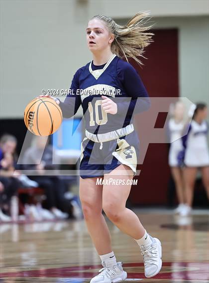 Thumbnail 1 in Brentwood vs. Independence photogallery.