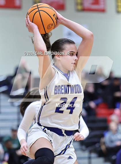 Thumbnail 2 in Brentwood vs. Independence photogallery.