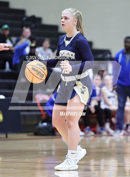 Thumbnail 1 in Brentwood vs. Independence photogallery.