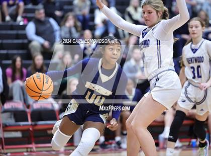 Thumbnail 3 in Brentwood vs. Independence photogallery.