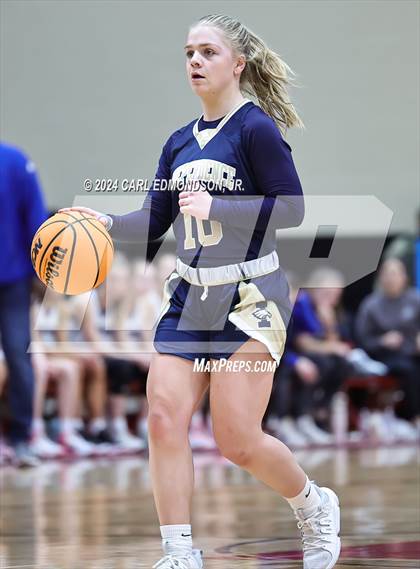 Thumbnail 2 in Brentwood vs. Independence photogallery.
