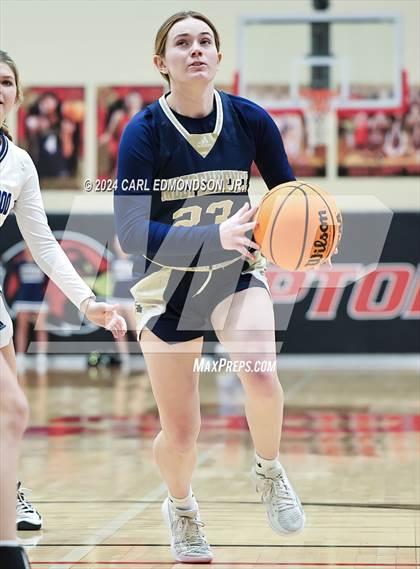 Thumbnail 2 in Brentwood vs. Independence photogallery.