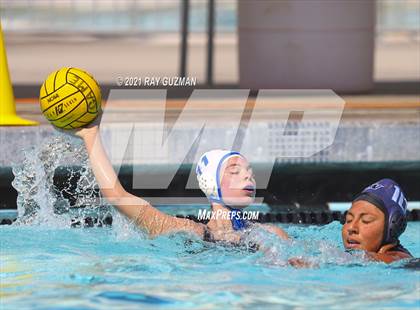 Thumbnail 1 in Clovis vs Clovis North (Central Valley Showcase) photogallery.