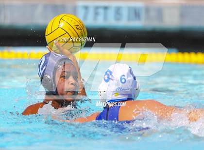 Thumbnail 2 in Clovis vs Clovis North (Central Valley Showcase) photogallery.