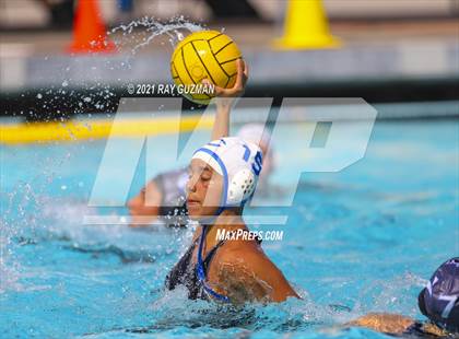 Thumbnail 2 in Clovis vs Clovis North (Central Valley Showcase) photogallery.