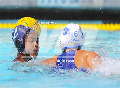Thumbnail 1 in Clovis vs Clovis North (Central Valley Showcase) photogallery.