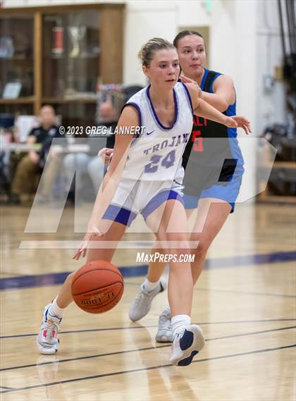 Thumbnail 3 in Analy @ Petaluma photogallery.