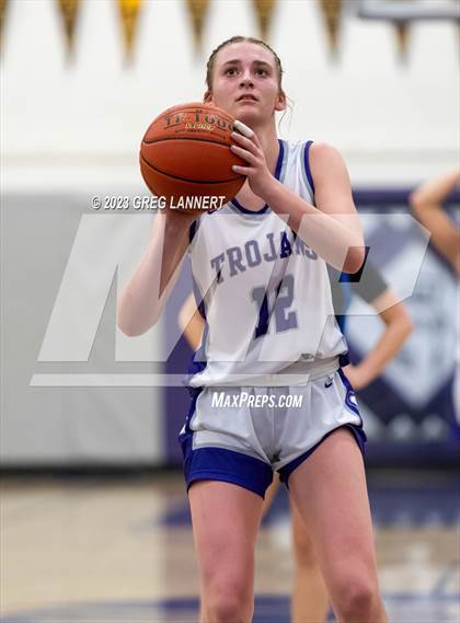 Thumbnail 1 in Analy @ Petaluma photogallery.