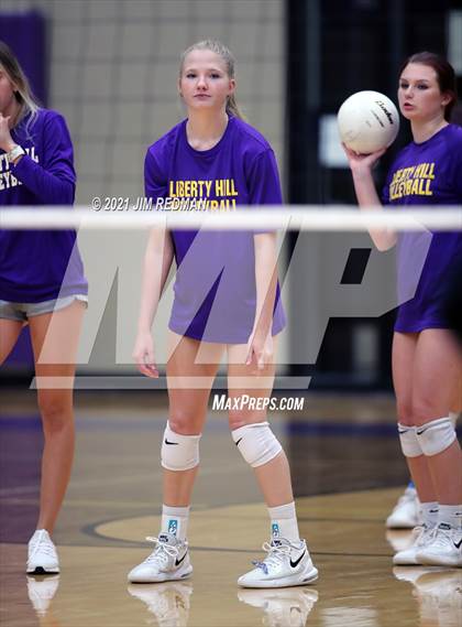 Thumbnail 3 in Pflugerville @ Liberty Hill photogallery.