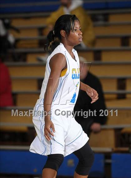 Thumbnail 2 in Palo Alto vs. Grant (Grant Winterfest) photogallery.