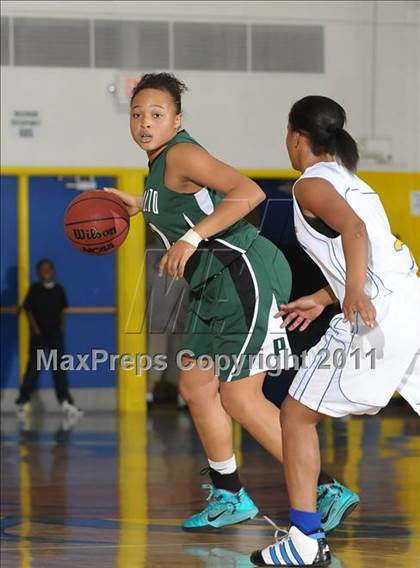 Thumbnail 2 in Palo Alto vs. Grant (Grant Winterfest) photogallery.