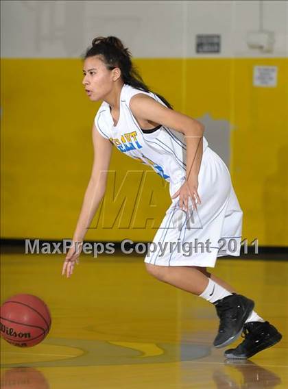 Thumbnail 2 in Palo Alto vs. Grant (Grant Winterfest) photogallery.