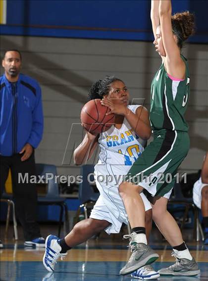 Thumbnail 2 in Palo Alto vs. Grant (Grant Winterfest) photogallery.