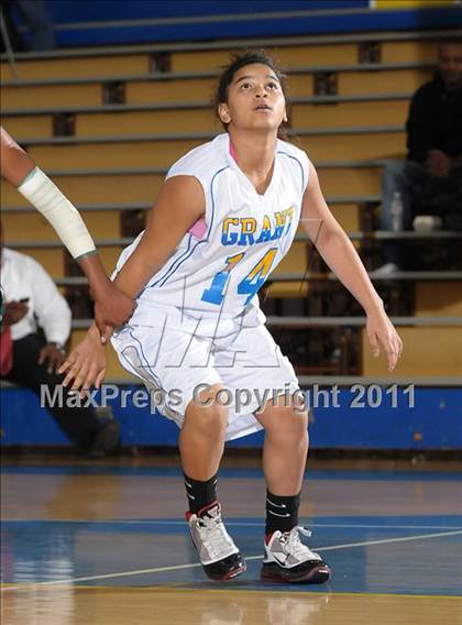 Thumbnail 2 in Palo Alto vs. Grant (Grant Winterfest) photogallery.