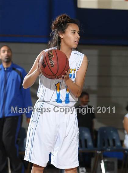 Thumbnail 3 in Palo Alto vs. Grant (Grant Winterfest) photogallery.