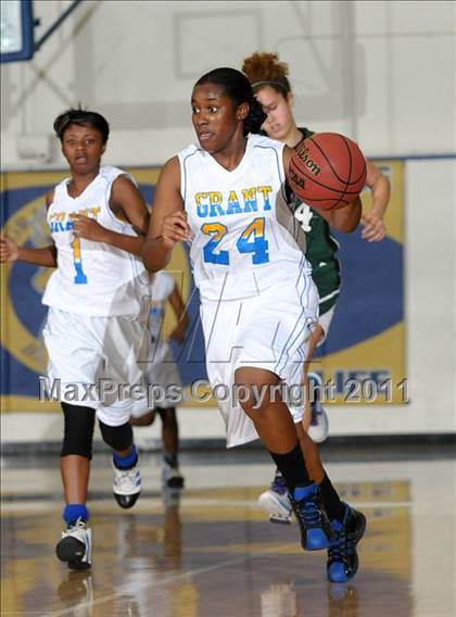 Thumbnail 3 in Palo Alto vs. Grant (Grant Winterfest) photogallery.