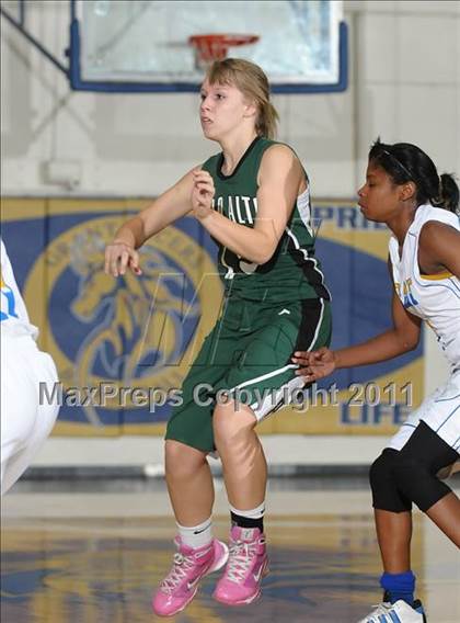 Thumbnail 2 in Palo Alto vs. Grant (Grant Winterfest) photogallery.
