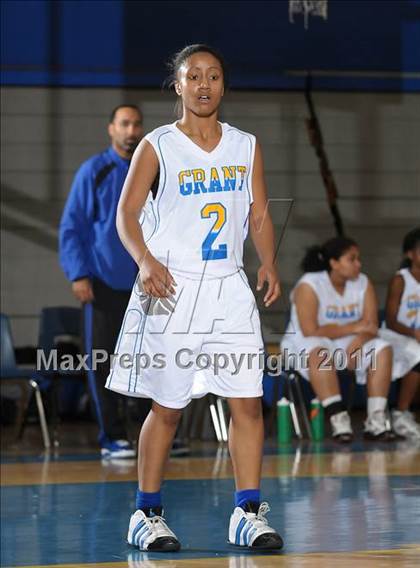 Thumbnail 3 in Palo Alto vs. Grant (Grant Winterfest) photogallery.