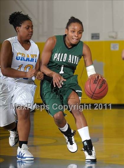 Thumbnail 2 in Palo Alto vs. Grant (Grant Winterfest) photogallery.