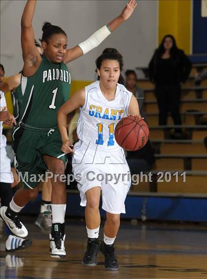 Thumbnail 2 in Palo Alto vs. Grant (Grant Winterfest) photogallery.