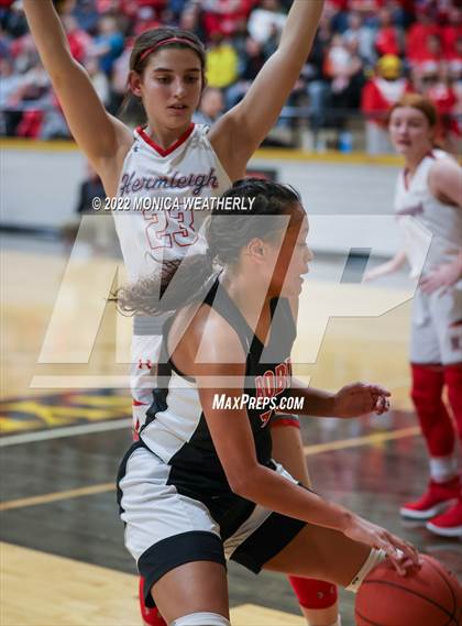 Thumbnail 2 in Roby vs Hermleigh (UIL 1A Area Playoff) photogallery.