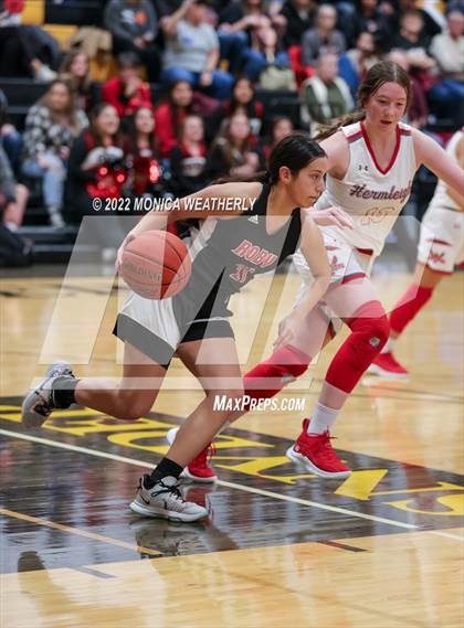 Thumbnail 3 in Roby vs Hermleigh (UIL 1A Area Playoff) photogallery.